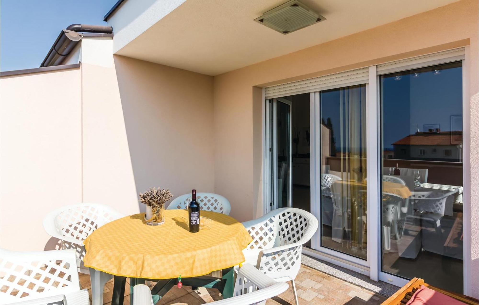 Stunning Apartment In Fazana With House Sea View Dış mekan fotoğraf