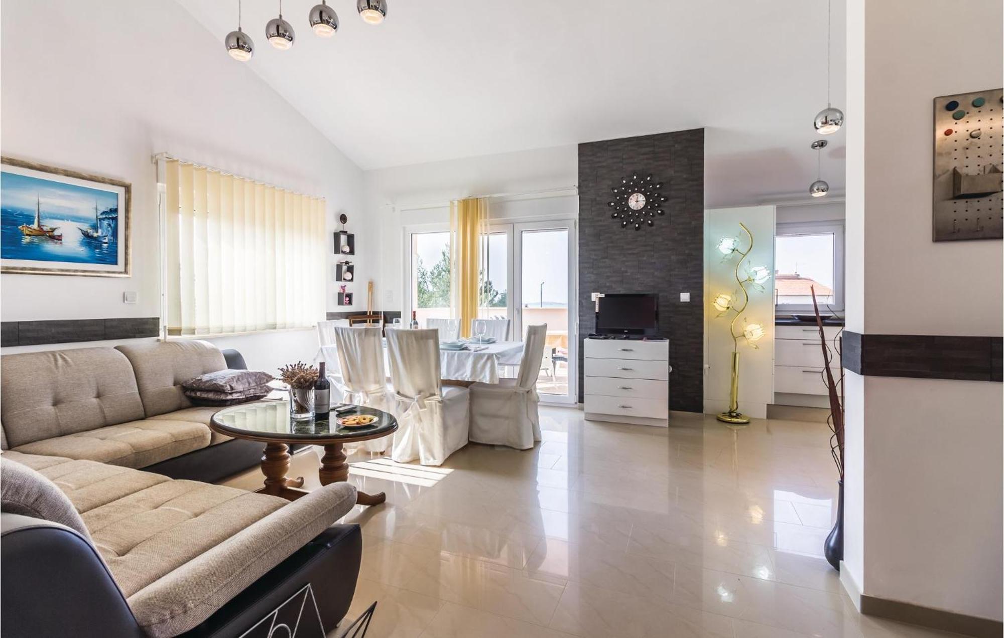 Stunning Apartment In Fazana With House Sea View Dış mekan fotoğraf