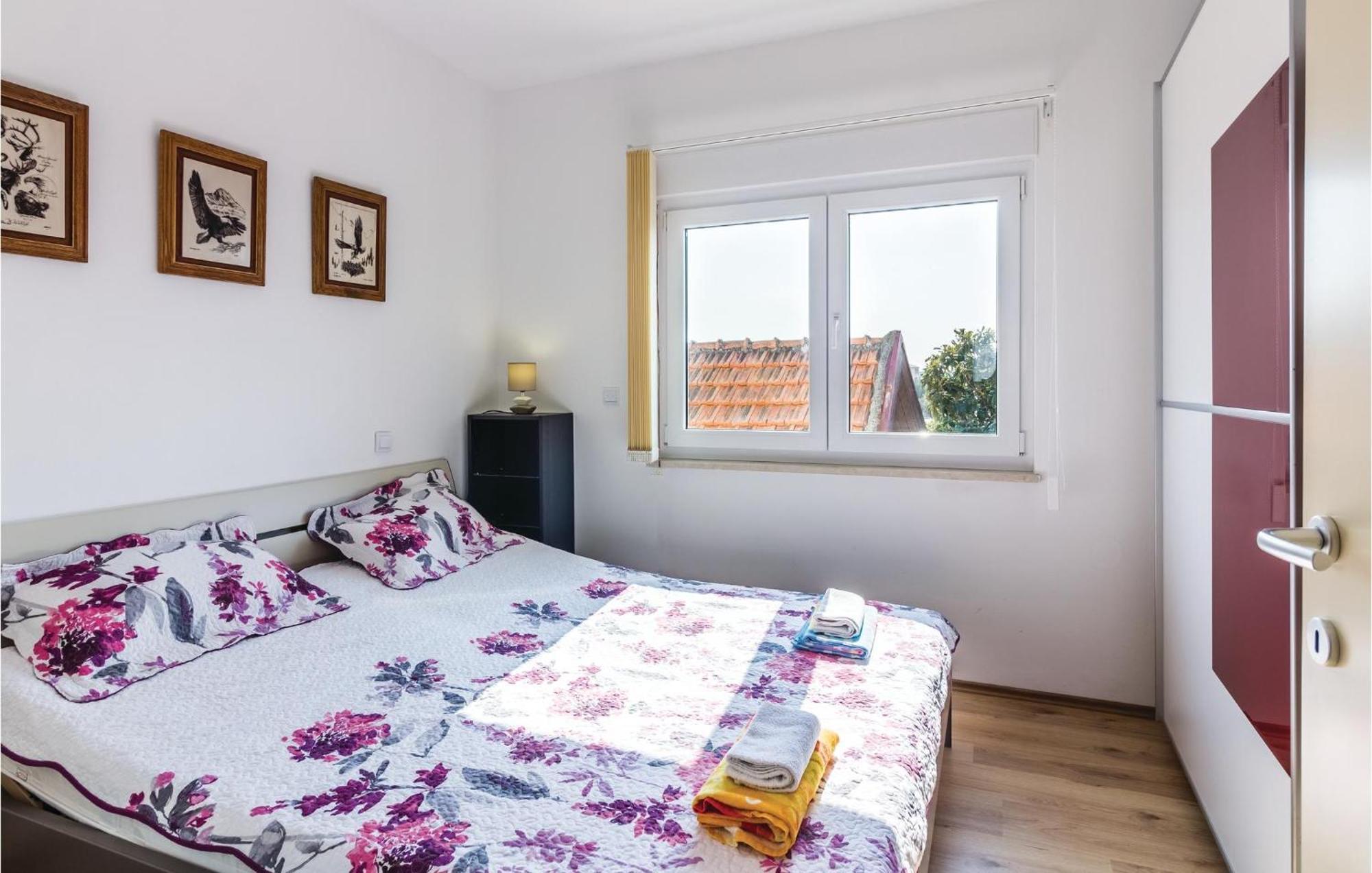 Stunning Apartment In Fazana With House Sea View Dış mekan fotoğraf